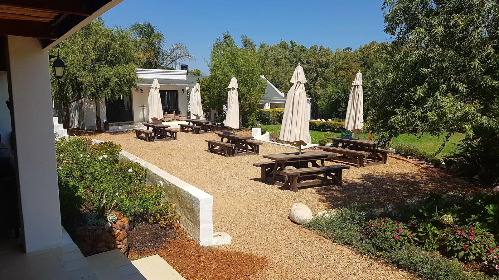 Lady Loch Country House