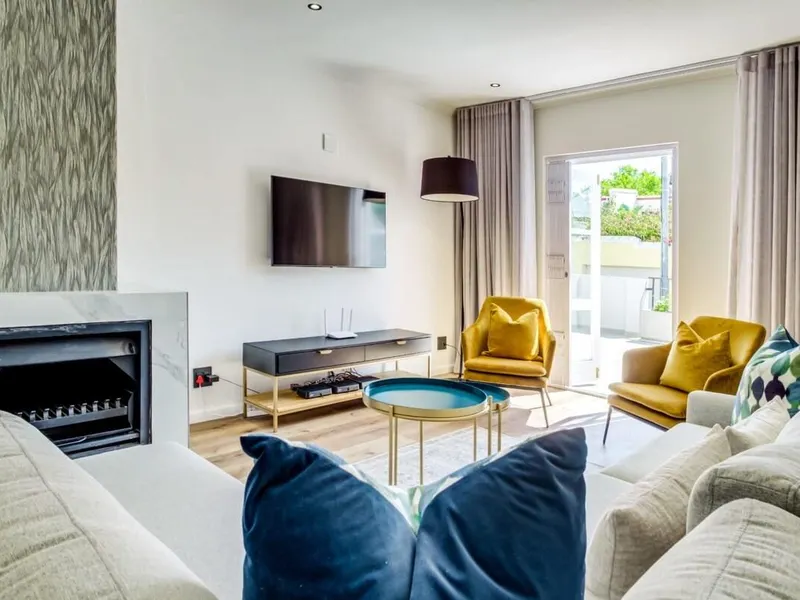 De Waterkant Townhouse with Pool Access (116 DWP)