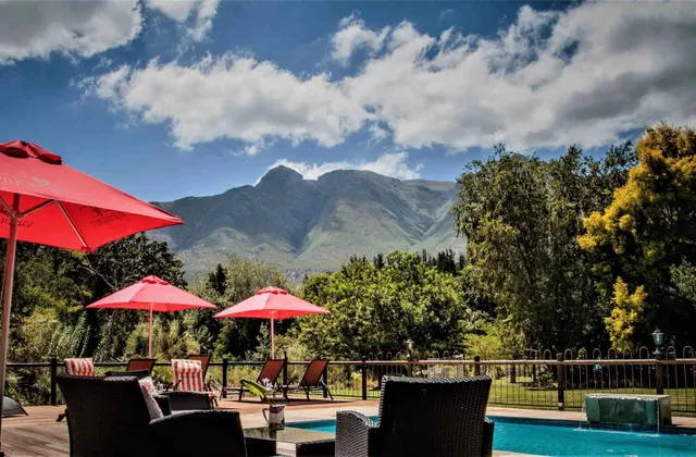 Aan de Oever Guesthouse