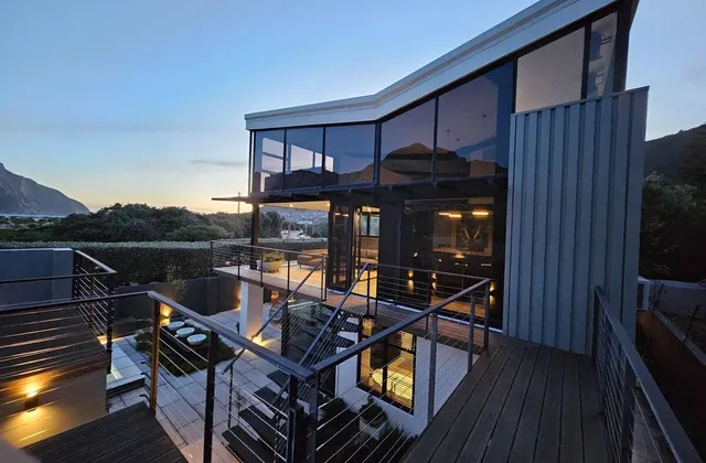 Luxury villa | Pool | Serviced | Outdoor BBQ