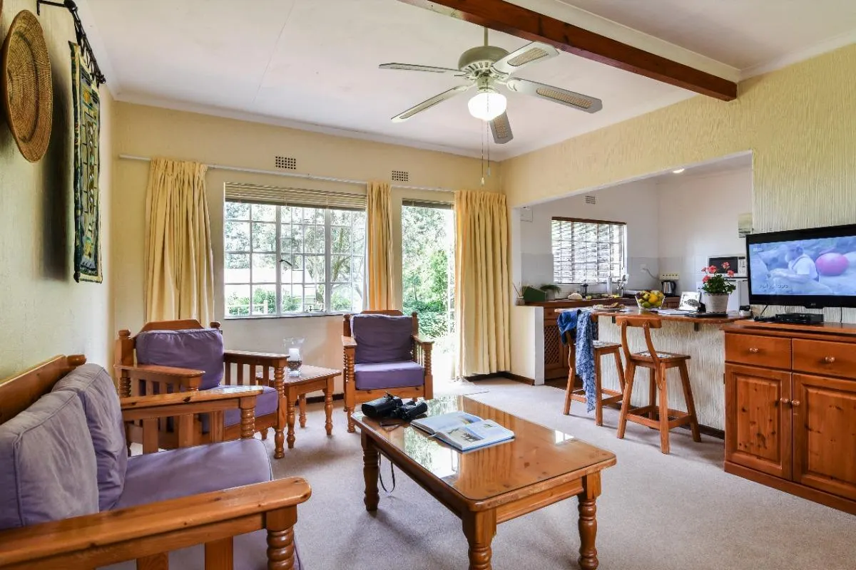 Lavender Tree Spacious cottage for 23 people