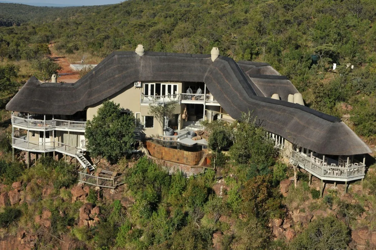 Clifftop Exclusive Safari Hideaway Lodge - All Inclusive