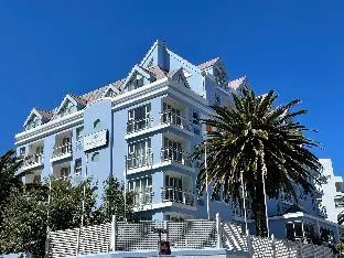 Bantry Bay Aparthotel by Totalstay