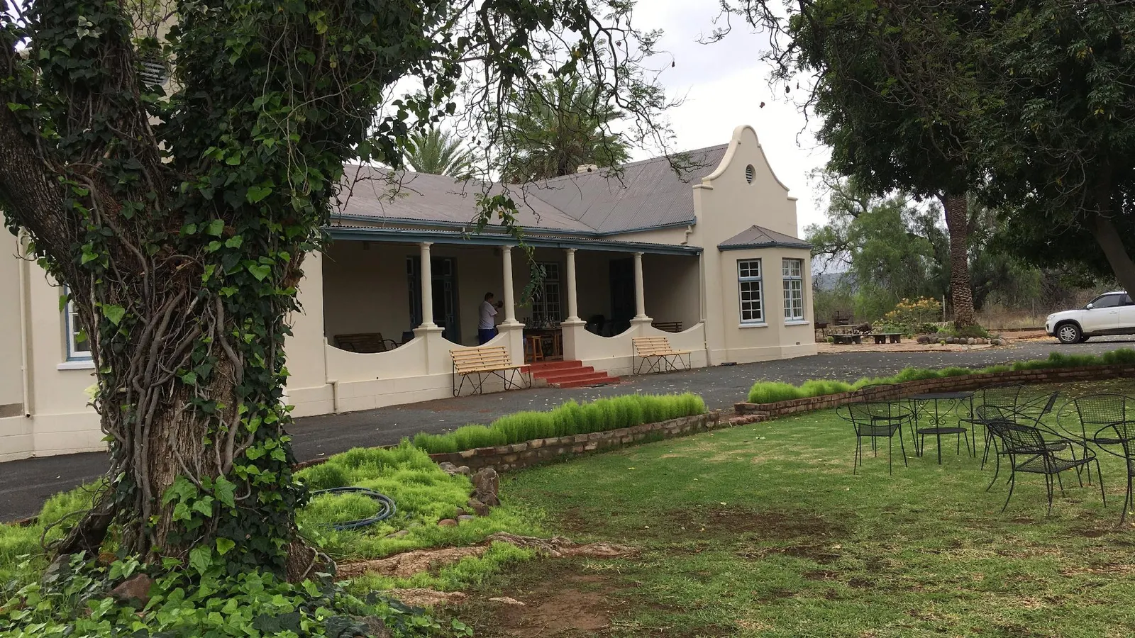 Roode Bloem Farm House