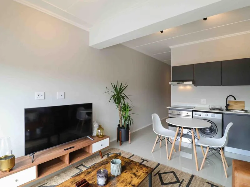 Cozy- Elegant|Calm-Near Shops-Uncapped Wi-Fi