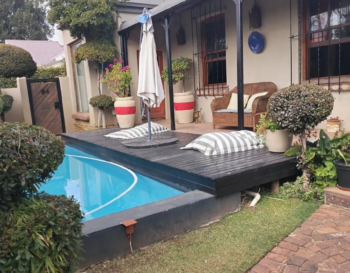 84 on 4th Guest House