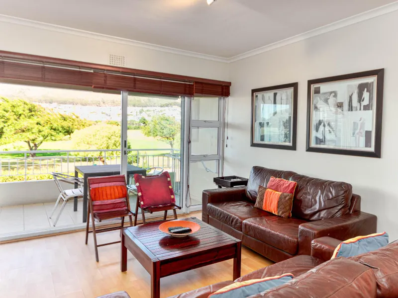 Mouille Point 2 Bedroom