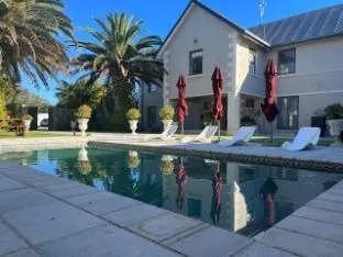 Stoneridge Large Family Cottage