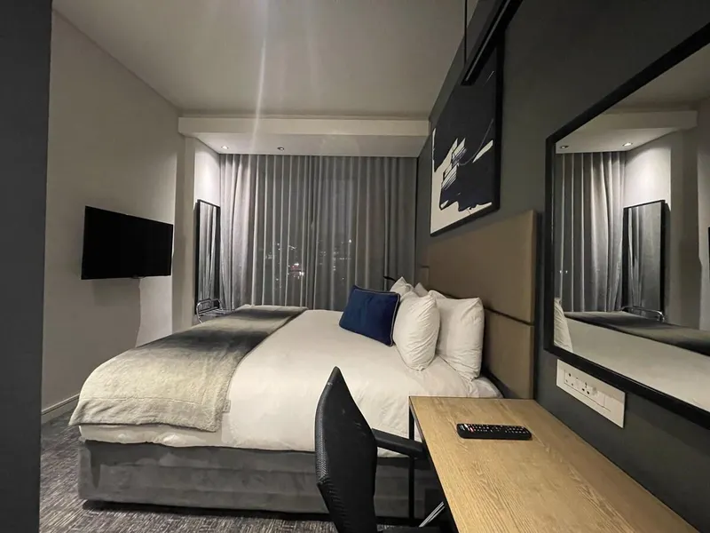 Lovely serviced 1bed apartment at Capital Hotel