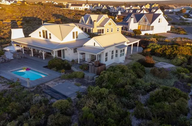 Mollyhawk Beach House