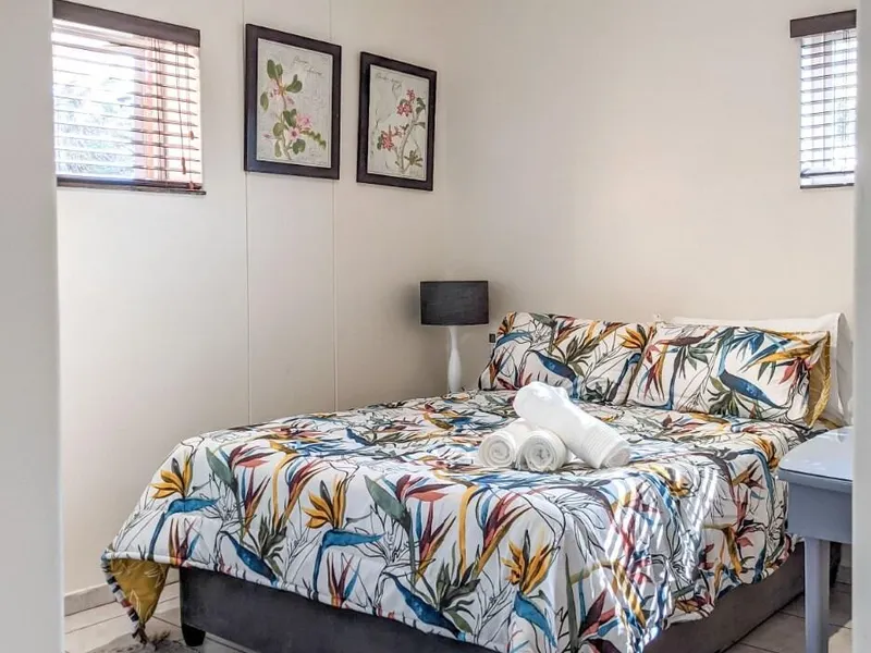 Walk to beach Umdloti Resort 704