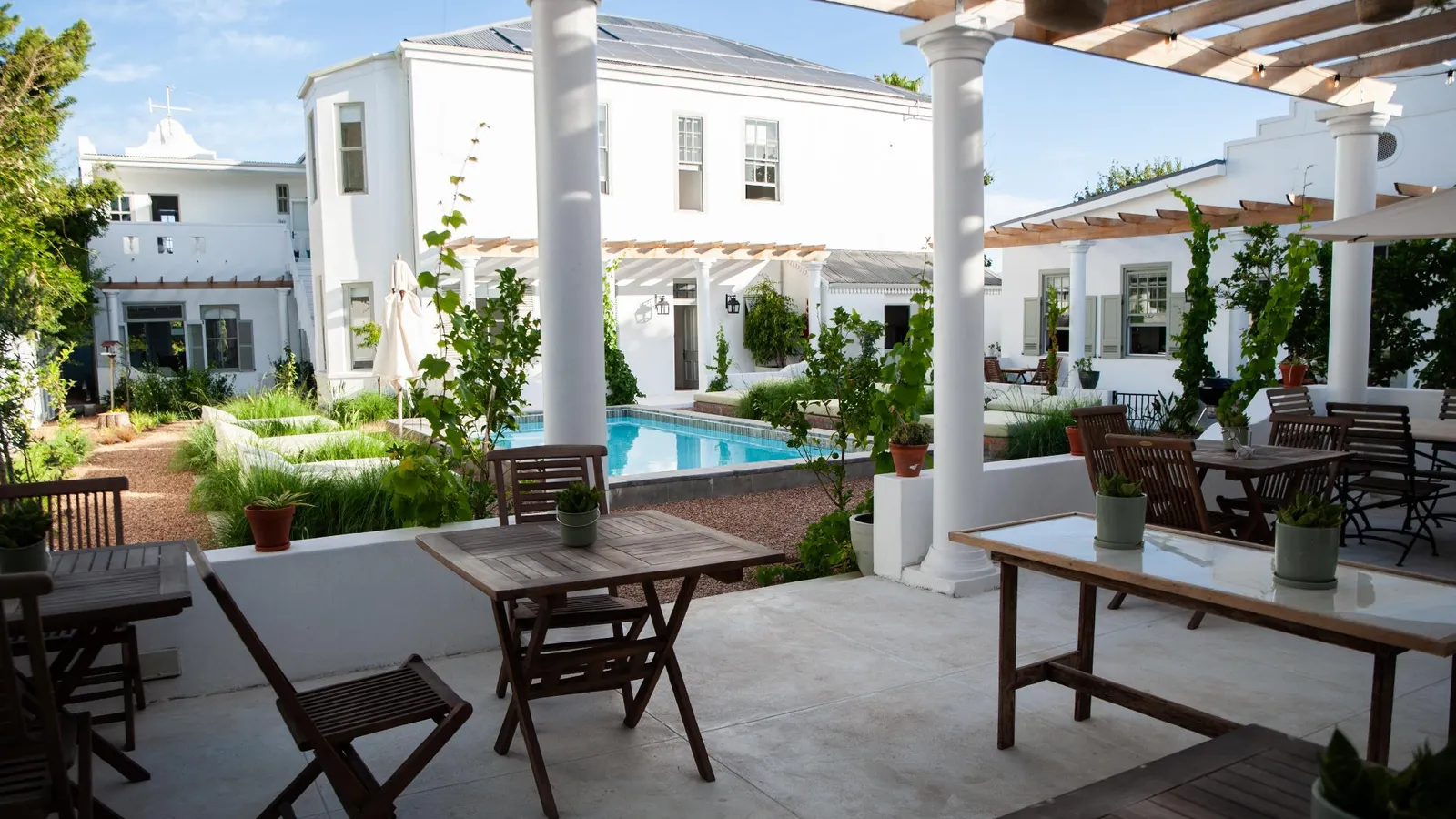 The Grand Hotel Robertson