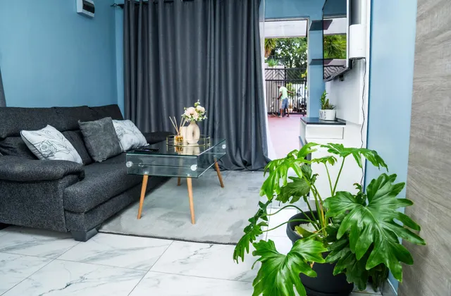 Modern,Spacious Space with back up power & Netflix