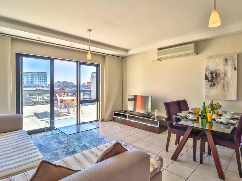 Manhattan Towers 506 by CTHA