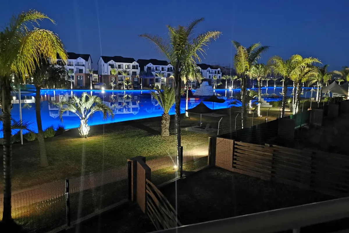 The Lagoon View (The Blyde) 