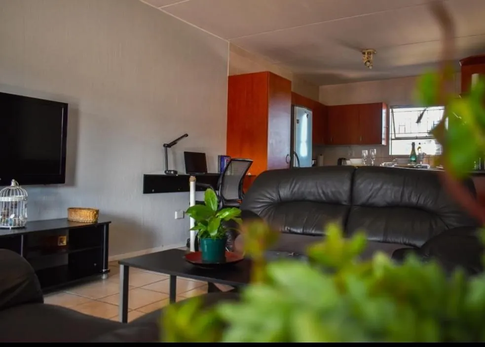 A fabulously spacious & homely 4 sleeper.