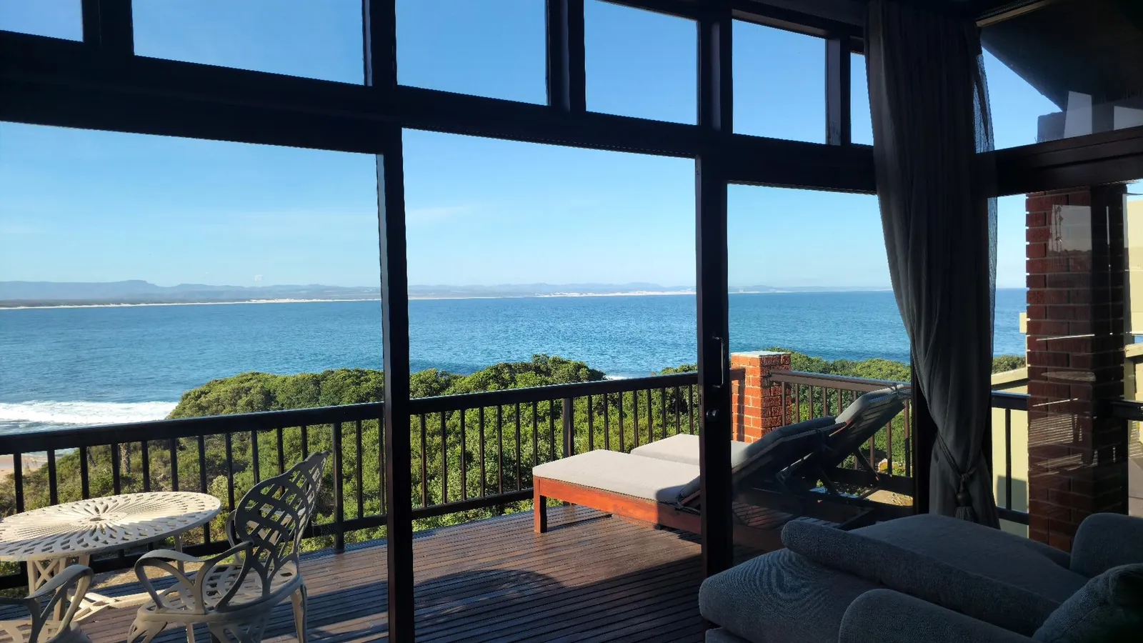 Shaloha Guesthouse on Supertubes