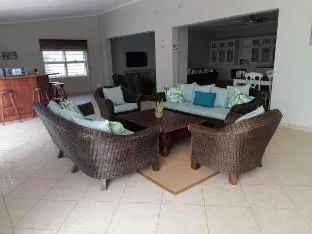 Coral Tides -18 sleeper – photo 5, Entire House in Port Shepstone