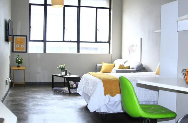 Air: Fox on Maboneng