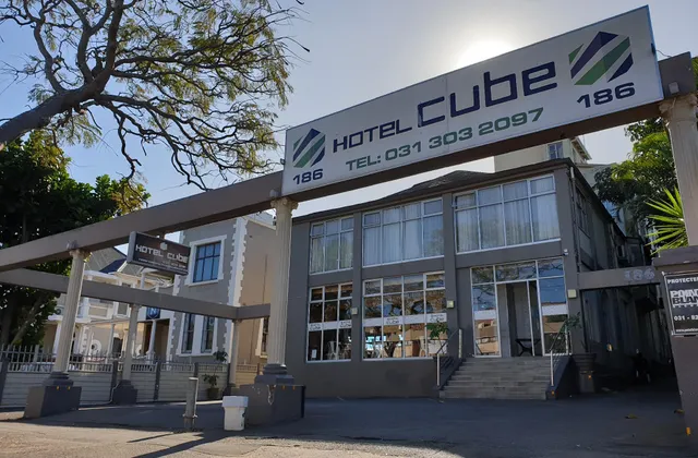 Hotel Cube