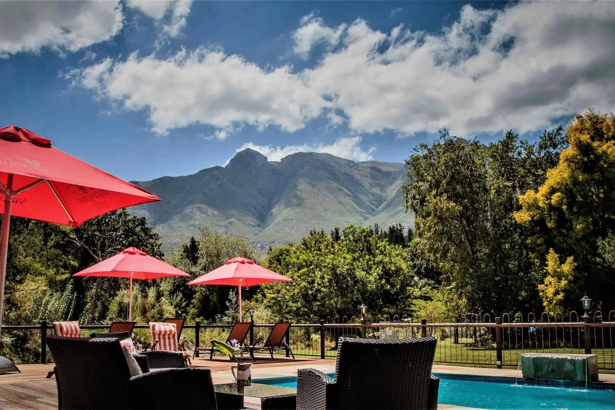 Aan de Oever Guesthouse