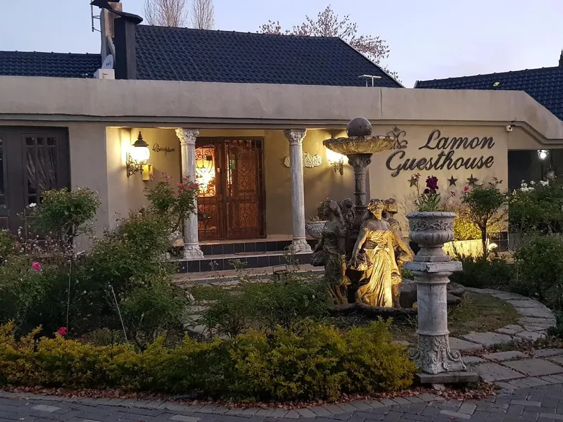 Lamon Guesthouse