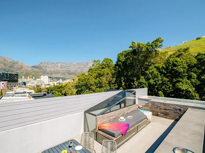 Ultimate Escape in Vibrant De Waterkant at Ishani