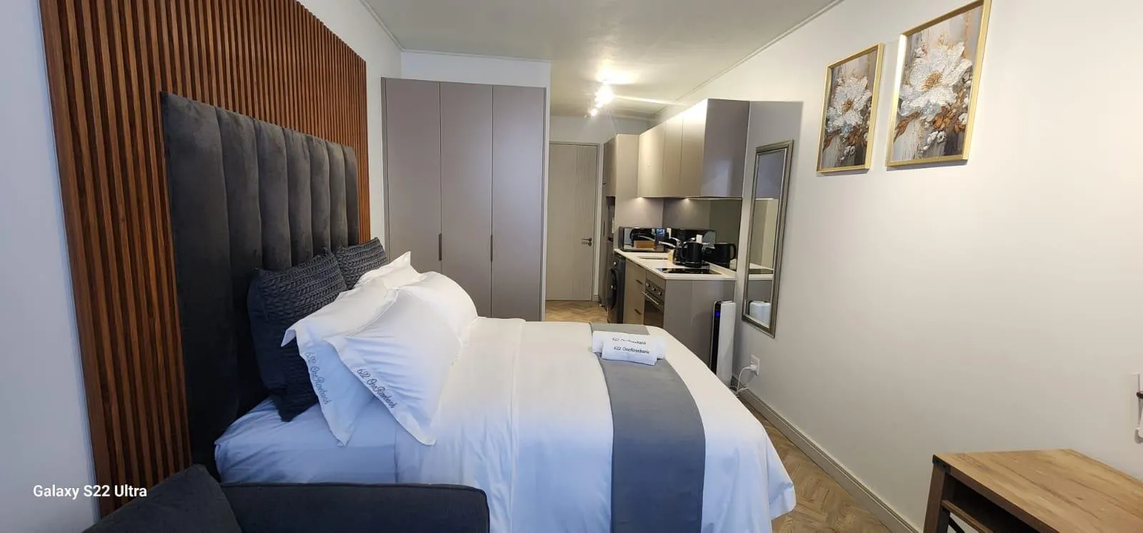 OneRosebank Signature Studio Apartment 