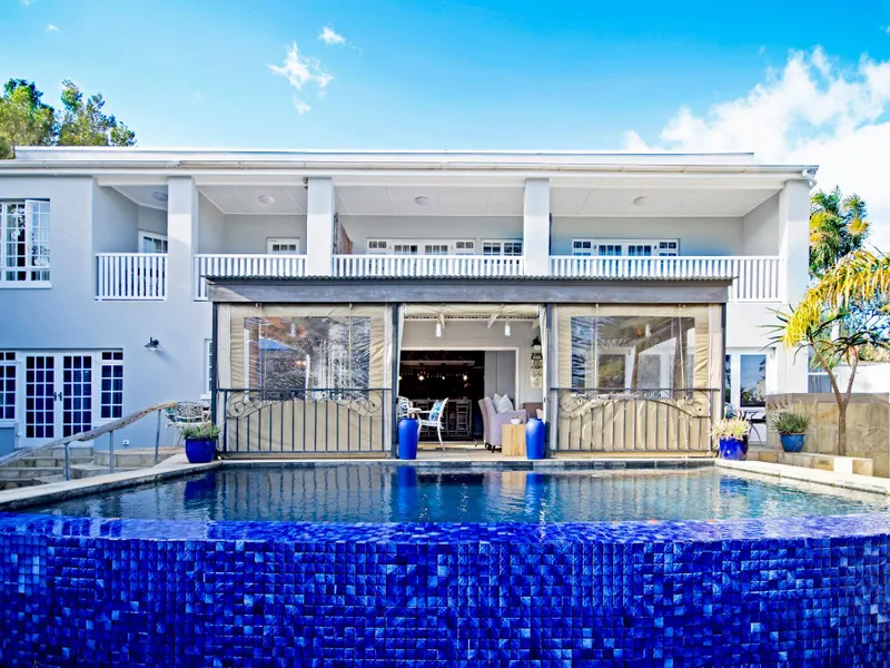 Lodge on Main Guest House