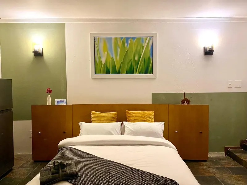 Adorable Room House Share with pool & lappa