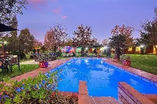 Airport Bird & Game Lodge