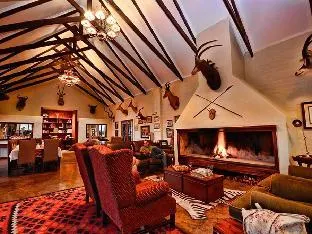 Otterskloof Private Game Reserve Villa