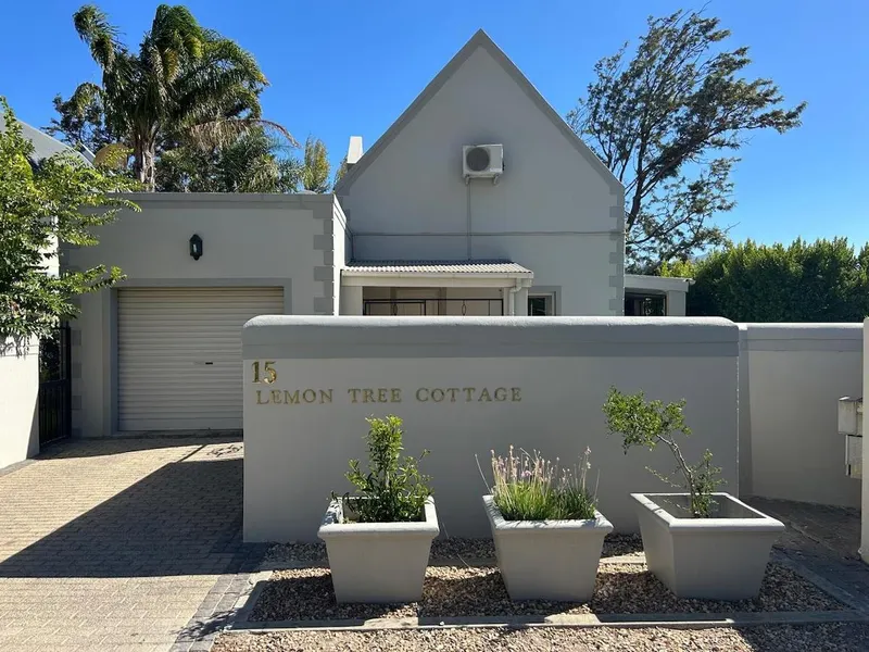 Lemon Tree Cottage a Charming Self-catering house