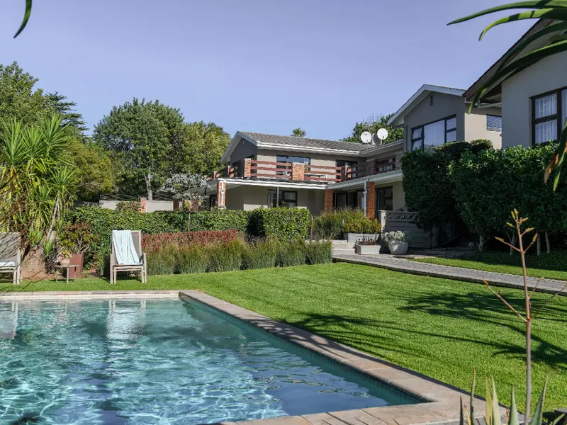 Four Palms Accommodation