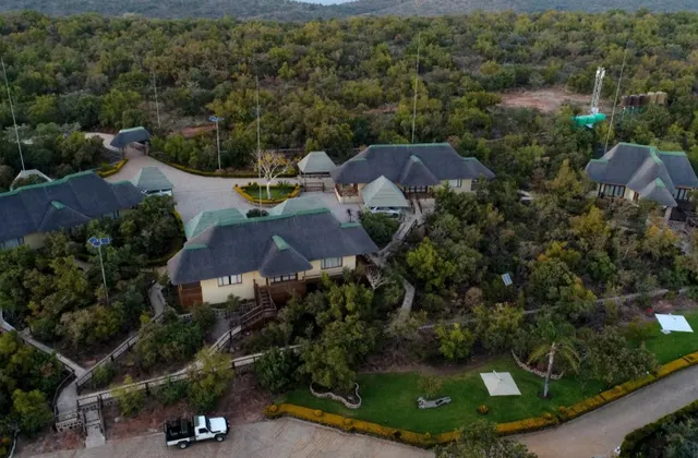 Mmakuba Private Game Lodge 