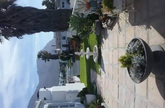 Duck In on Waters Edge No longer available! 