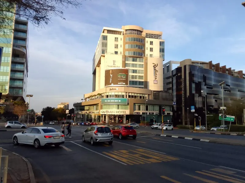 Two Different Adjacent Room X 2 By Sandton Mall 