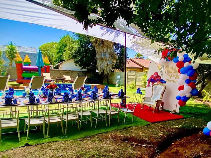 Horizon Guesthouse & Events Venue (4-suites/rooms)