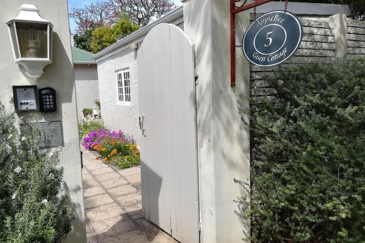 AppleBee Guest Cottages