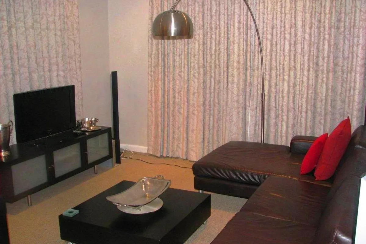 Glaston House (1 Bedroom) (8)