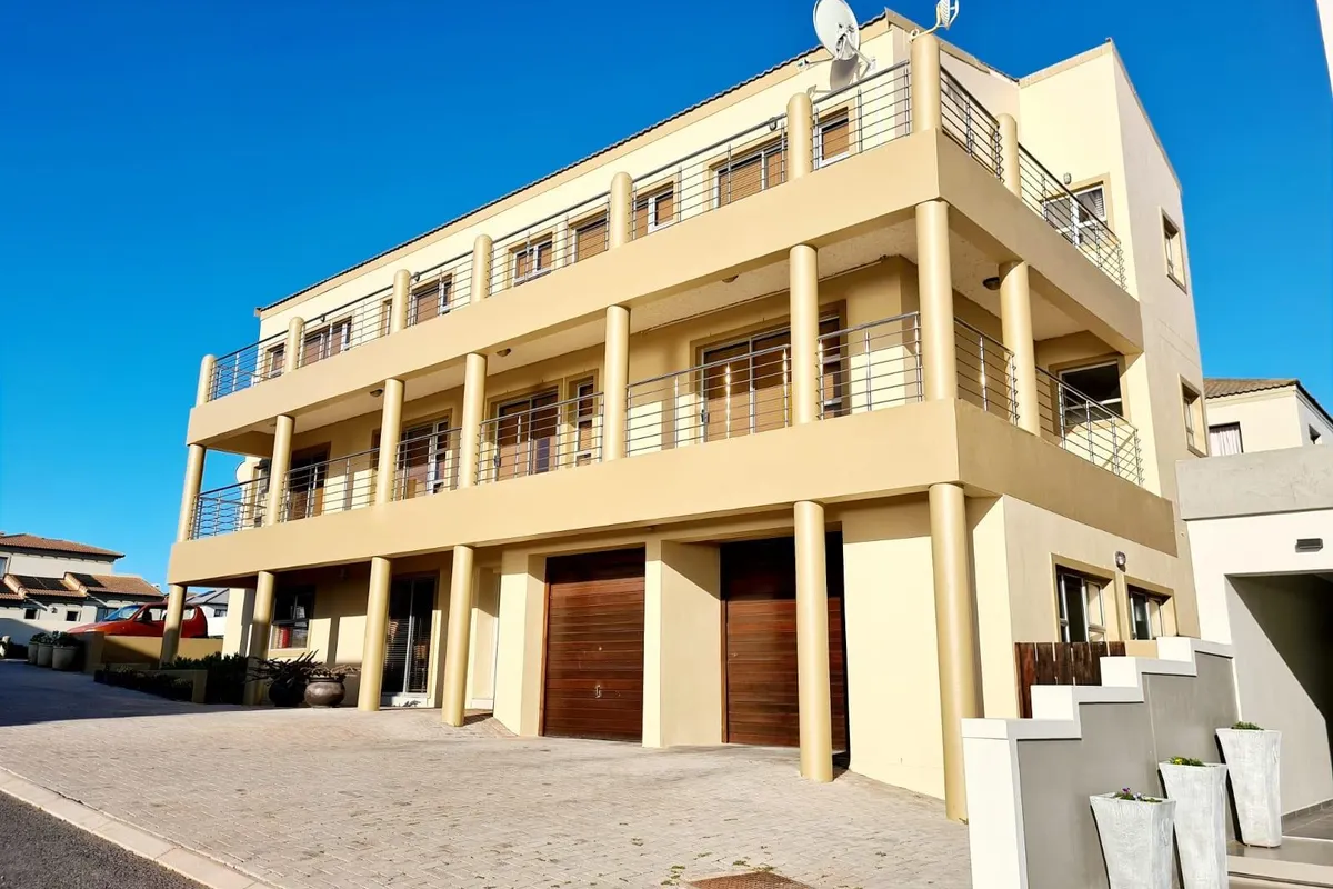 Chios Place at WestCoastLife