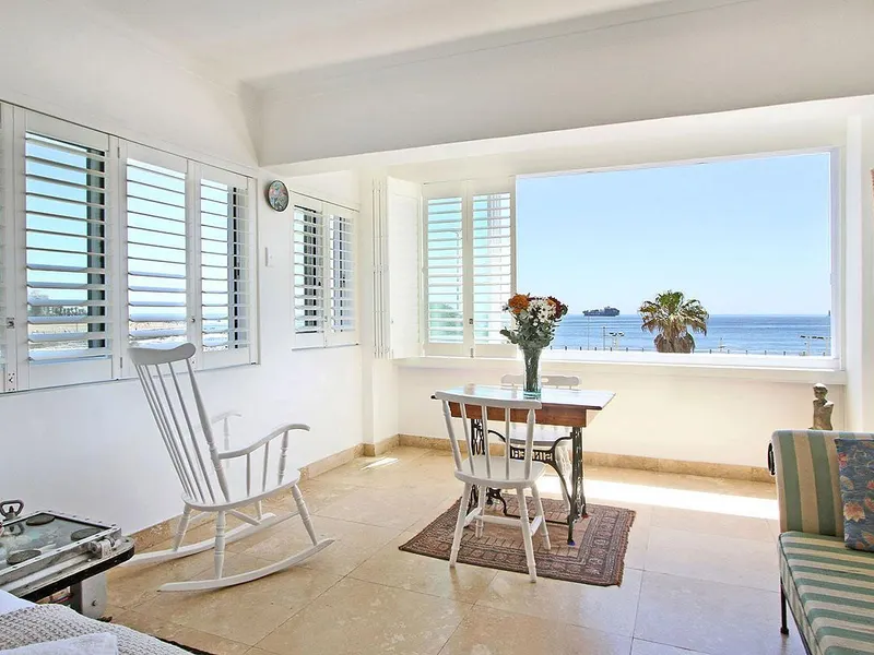 Dolphin Bay 2 Sea facing Studio (10)