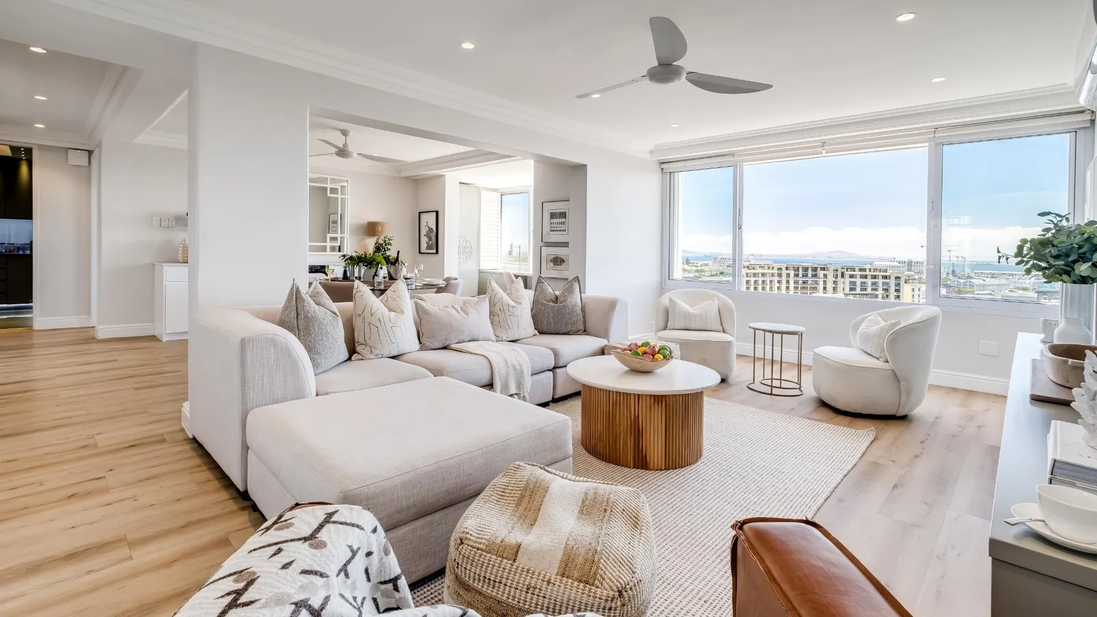 Charming Central Apartment Aquene bay