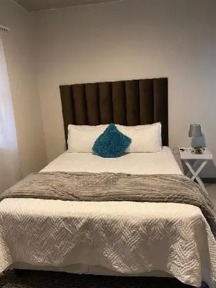 Lovely 1 bedroom condo Apartment.