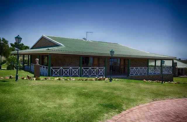 Mentors Country Estate