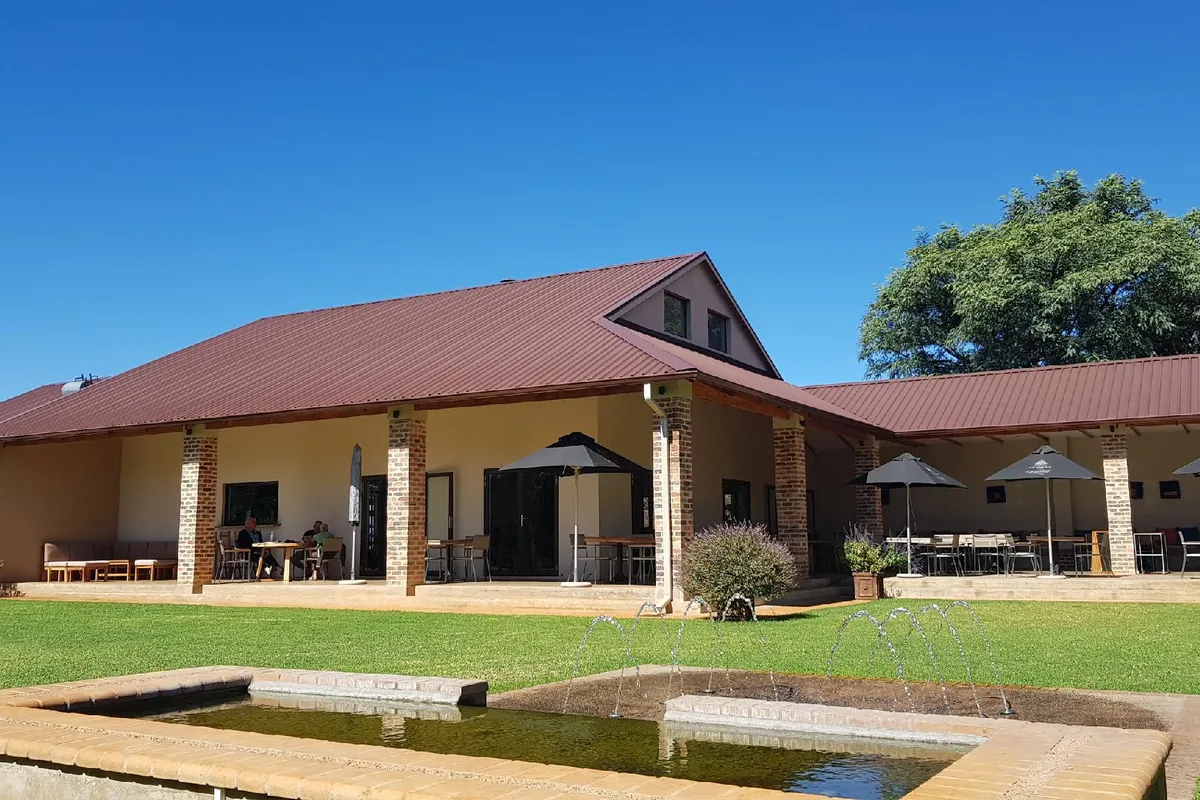 Esther's Country Lodge