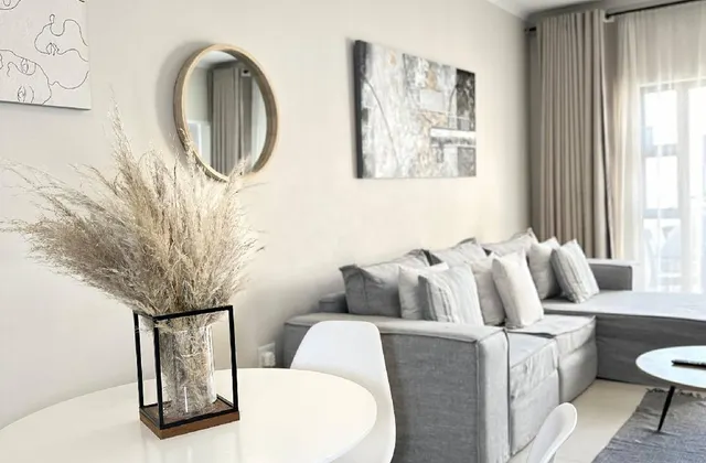 Humble Abode - 93 On New - Midrand