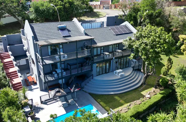 Vincent Valley Lodge