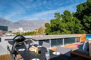 Experience Vibrant Living at De Waterkant Views