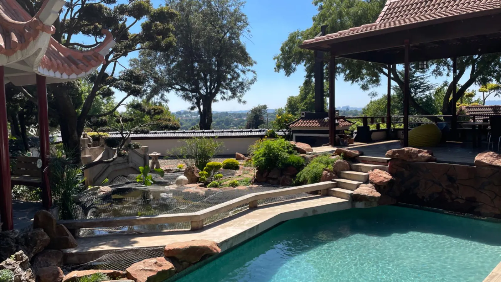 Oasis On Lily with own private pool